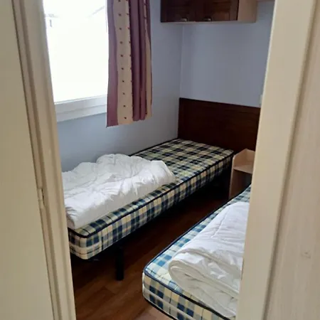 Stacaravan Met Eigen Terras En Tuin 6personen Camping *